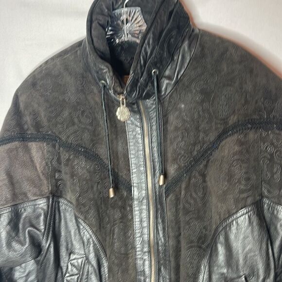 Vintage John Weitz Black Leather Jacket. Size Medium. - Picture 2 of 12